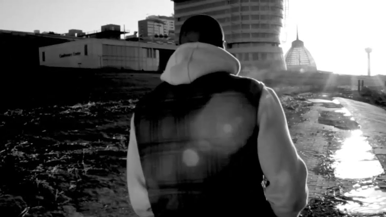Moe Mitchell „Meine Stadt“ (Official HD Video) 2012