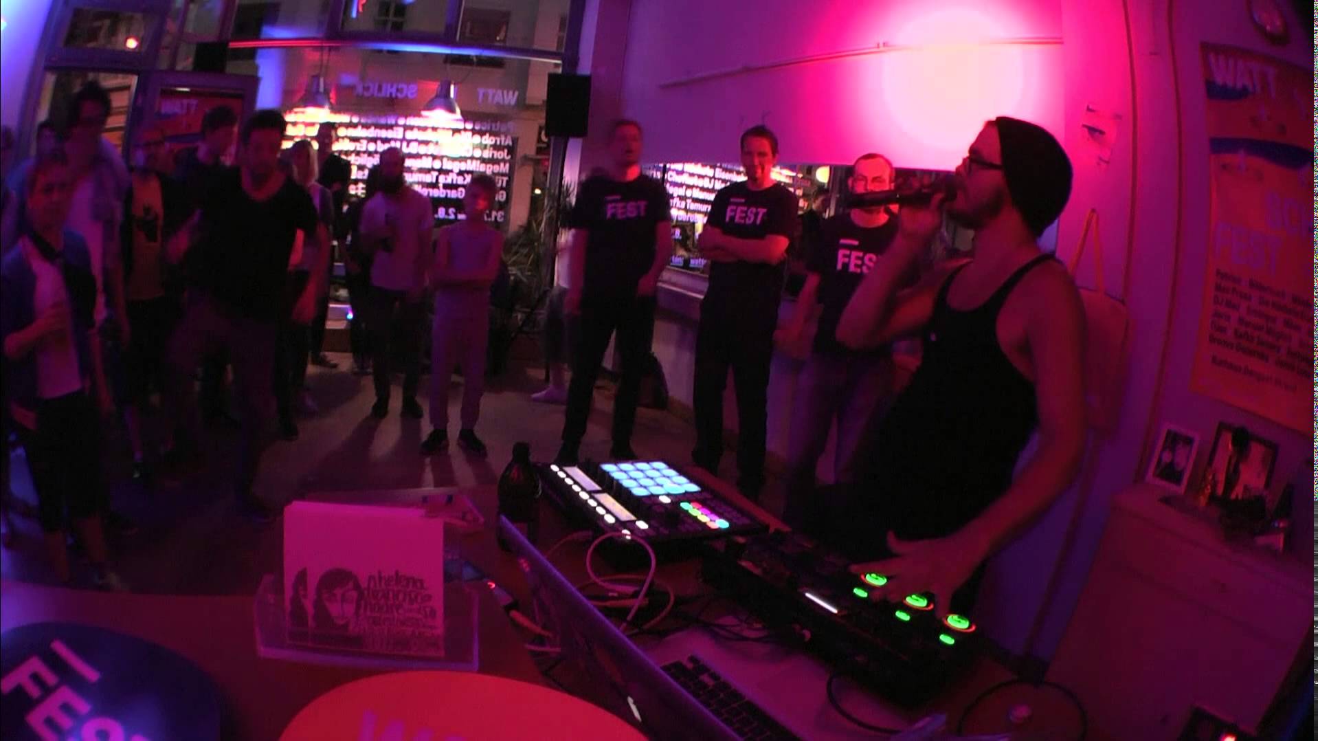 Flowin IMMO’s Super Looper Solo Show @ Watt en Schlick Sause 20150614