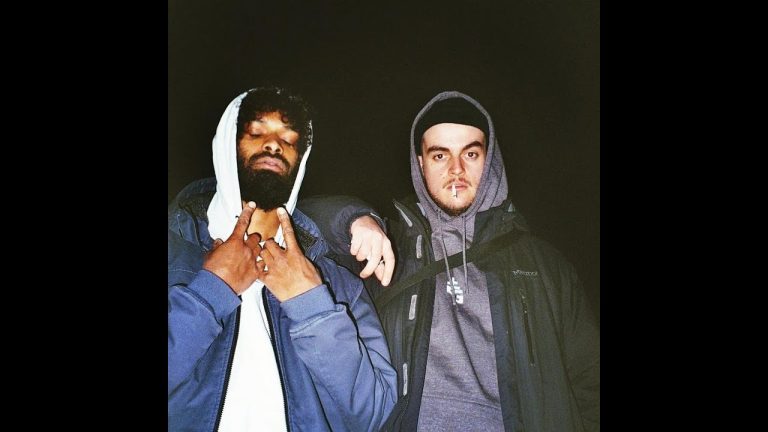 Vase Ming – Capuze feat. Bruder Bender